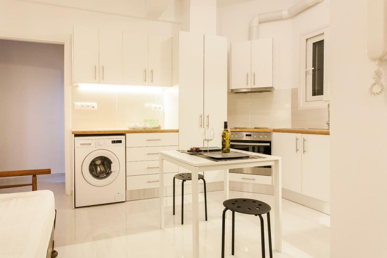 Classy Private Double Rooms In Apartment Next To Acropolis Ateny Zewnętrze zdjęcie