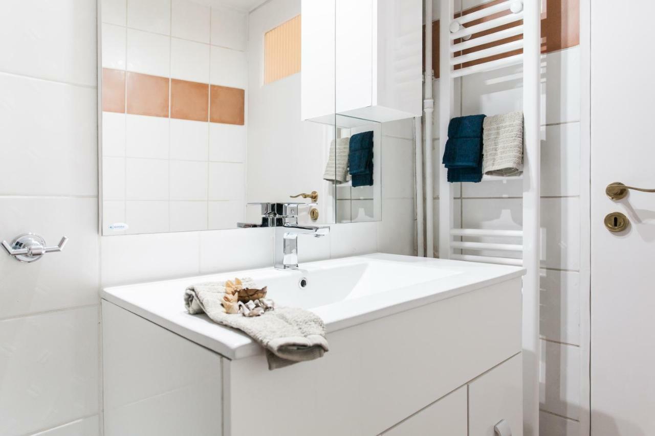 Classy Private Double Rooms In Apartment Next To Acropolis Ateny Zewnętrze zdjęcie